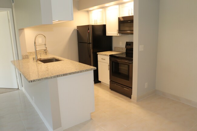 Building Photo - 6512 Chasewood Dr