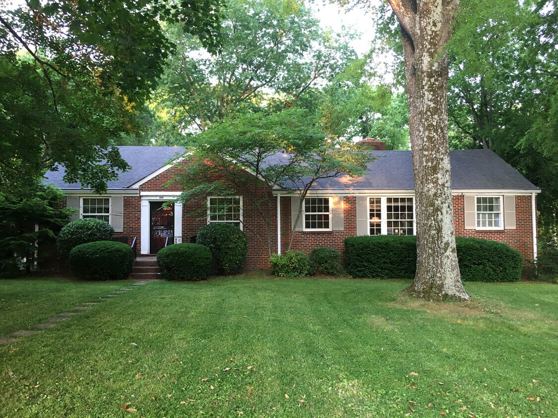 610 S Wilson Blvd, Nashville, TN 37205 House Rental in Nashville, TN