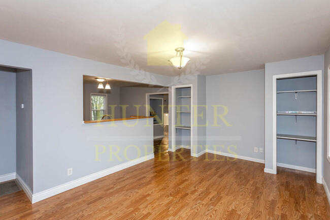 Building Photo - 3124 Donnelly Ave