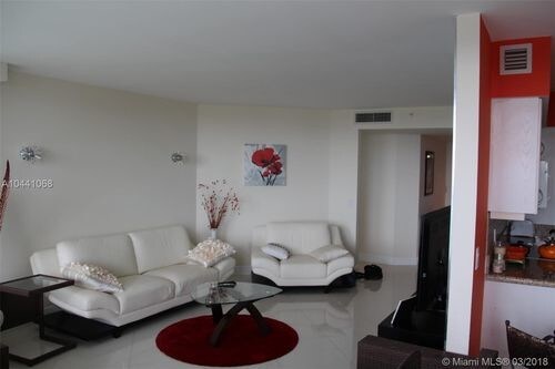 Building Photo - 16401 Collins Ave