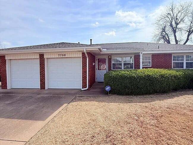 Foto del edificio - 7708 S Miller Blvd