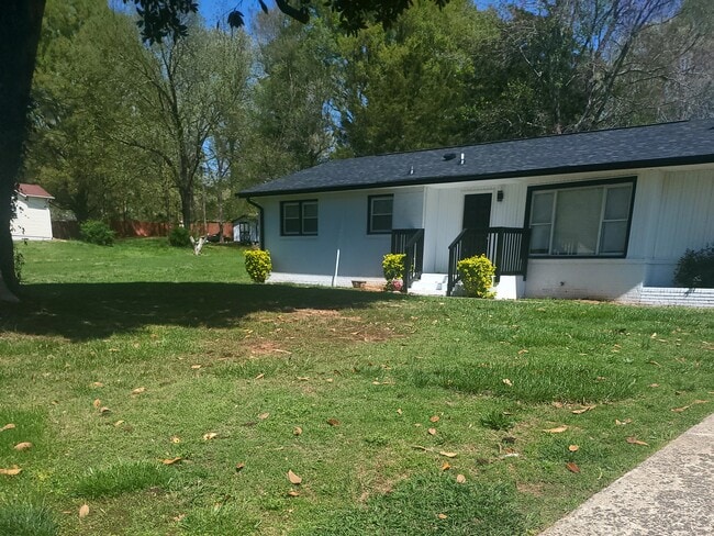 Foto del edificio - 4769 Ader Dr