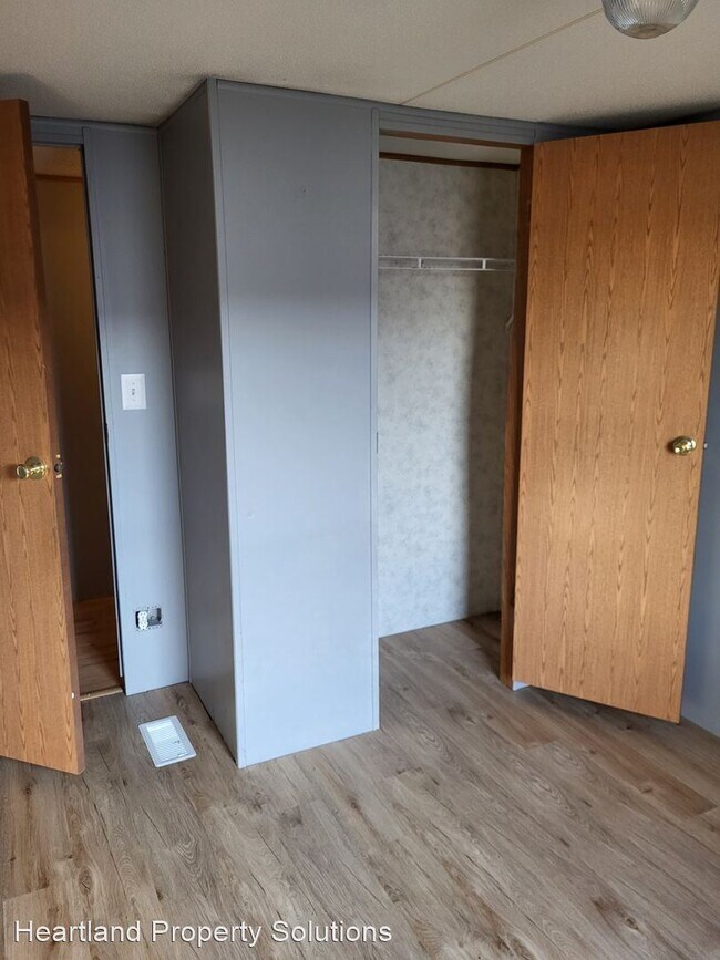 Building Photo - 3 br, 2 bath House - 111 Court Drive