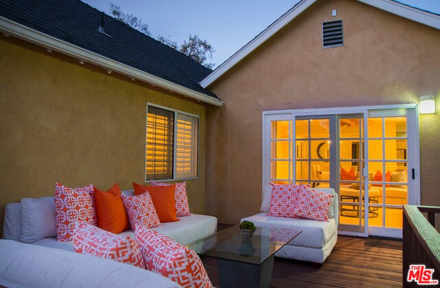 Located in the Studio Corridor-Disney, Warner Bros, NBC/Universal - 13034 Woodbridge St