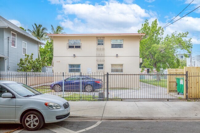Foto del edificio - 752 NW 2nd St