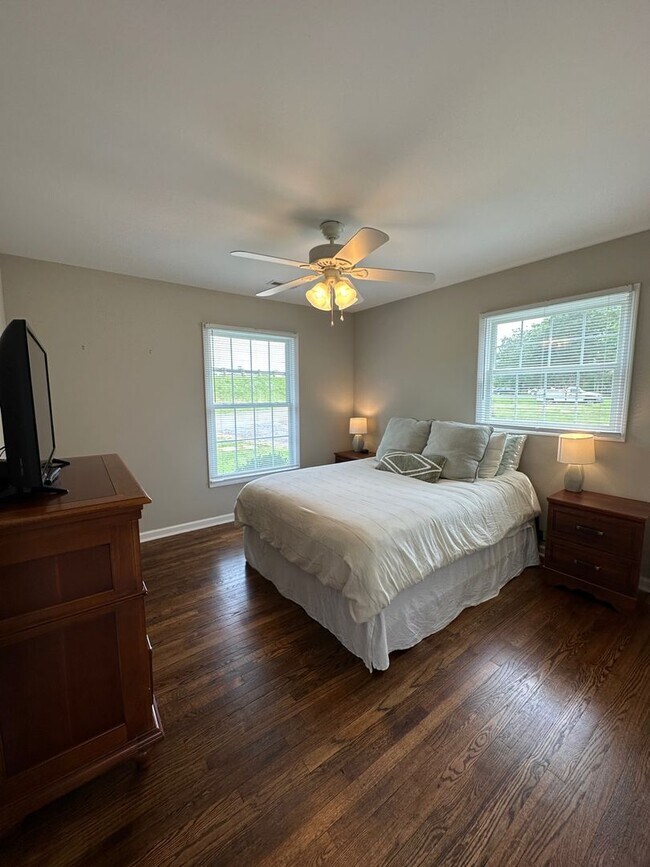 Foto del edificio - 3 bedroom/1 bathroom home in Central, SC