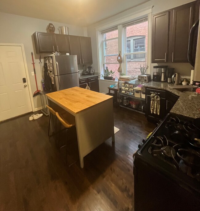 Cocina - 2249 W Iowa St