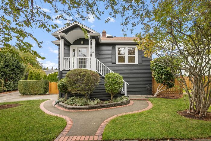 Foto principal - Cozy West Seattle Craftsman-style Bungalow...