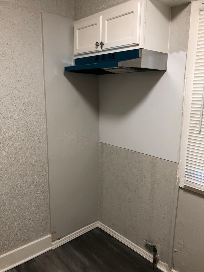 Building Photo - 5626 Park Ave | 2 BR 1 BA