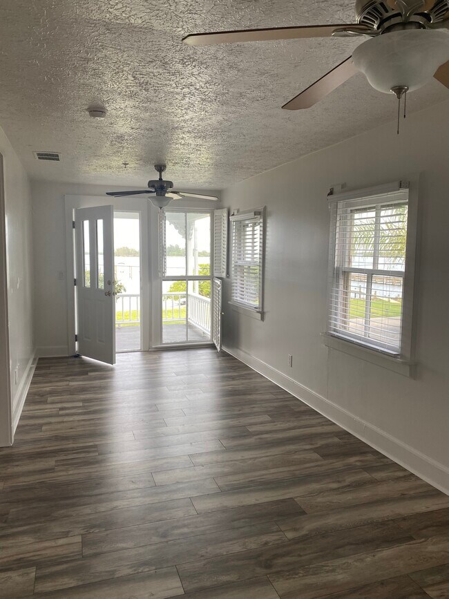 Building Photo - St Lucie Club