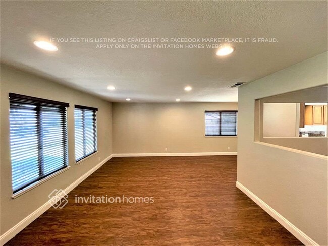 Building Photo - 9861 Don Carlos Ct