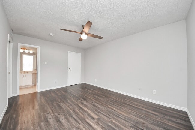 Building Photo - 505 Westcott St