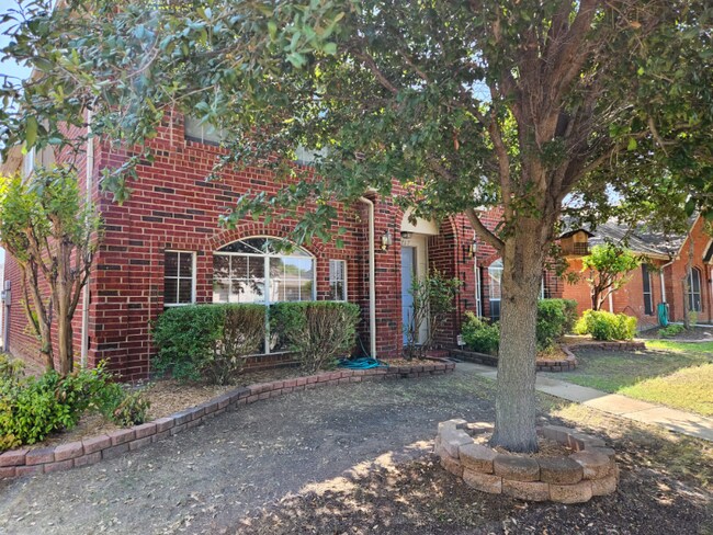 Building Photo - 1717 Creekpoint Dr
