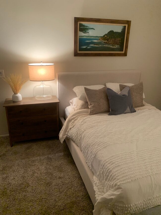 Primary bedroom - 1676 Chalcedony St