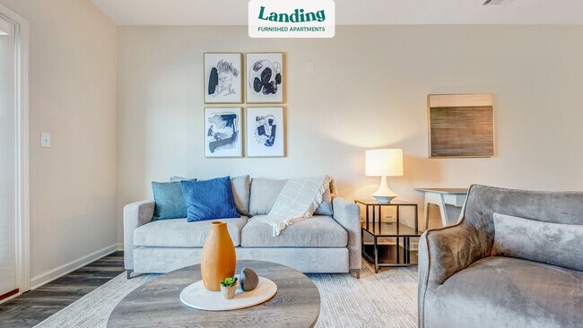 Building Photo - 2901 Old Franklin Rd