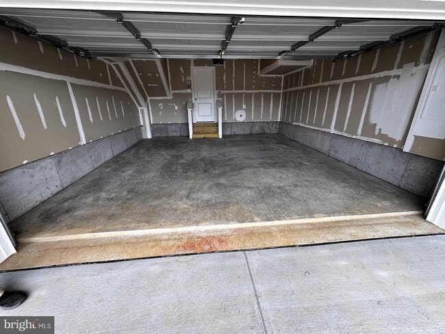 Building Photo - 1343 Cedar Vly Rd