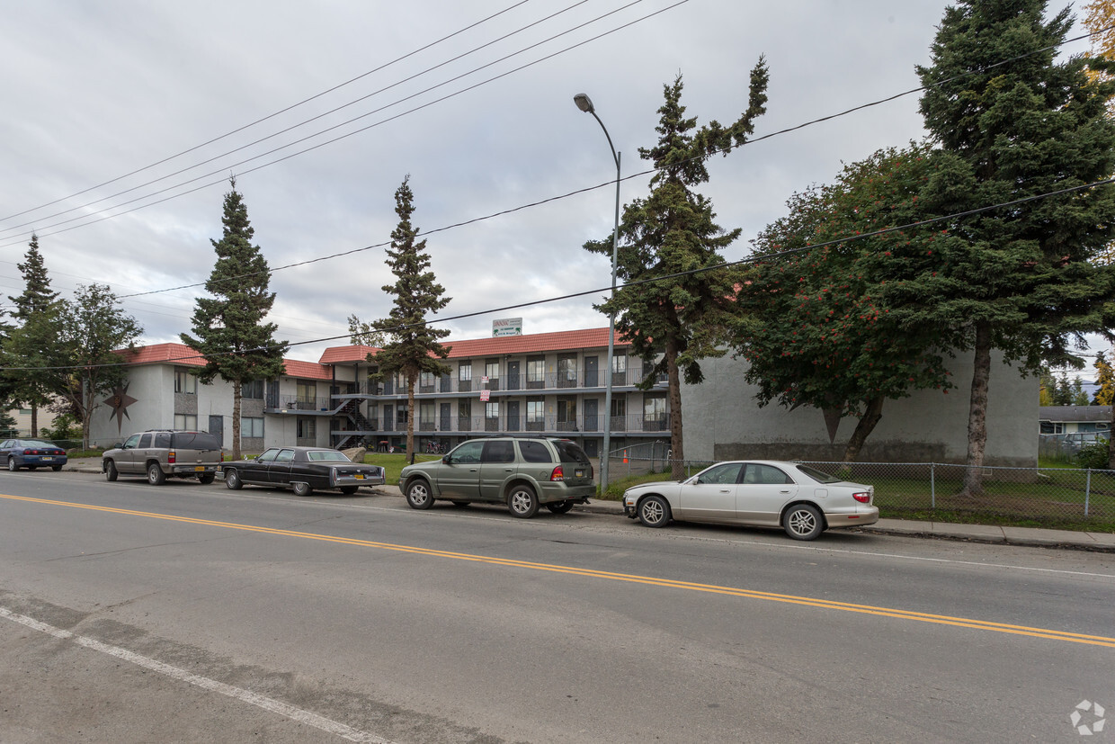 Building Photo - Serbia Manor Apartments