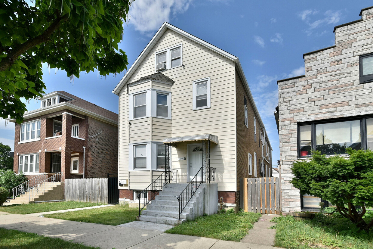 Primary Photo - 4352 S Talman Ave