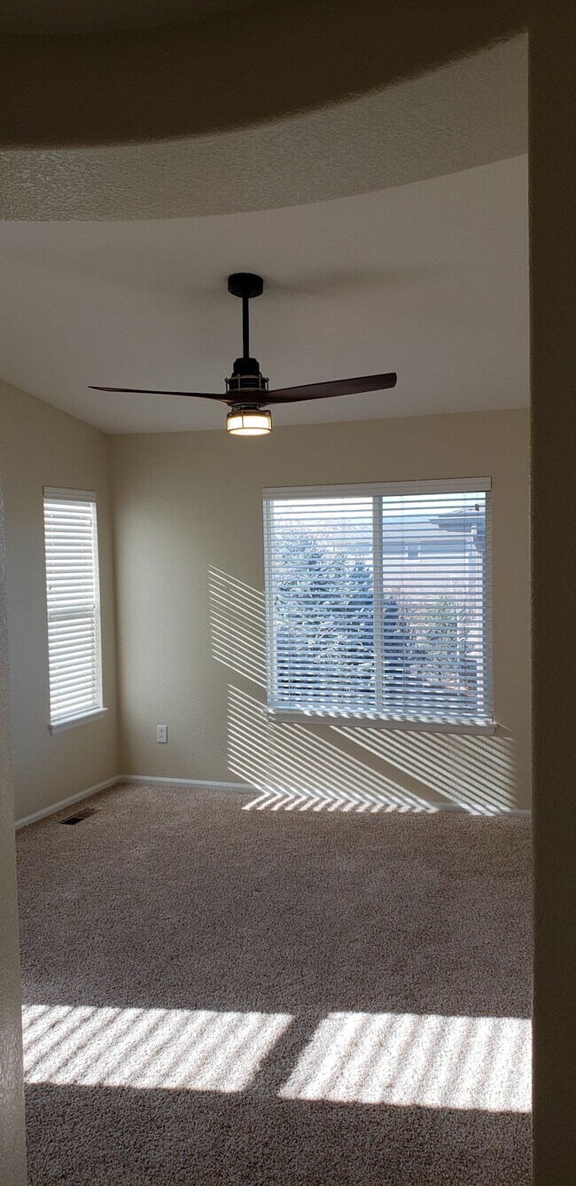 Foto del edificio - 10789 Towerbridge Ln