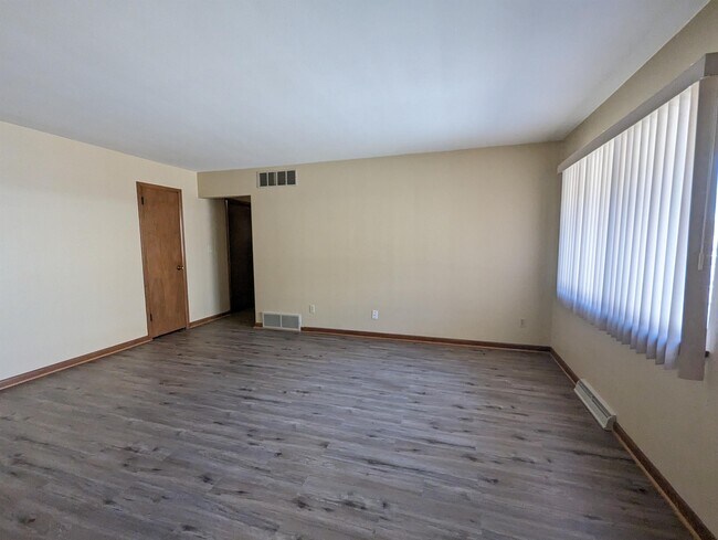 Building Photo - 3506 Harrison Ave