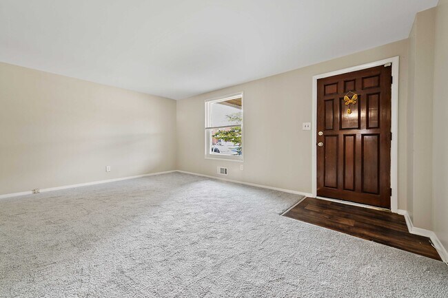 Foto del edificio - 1053 Foxcroft Ln