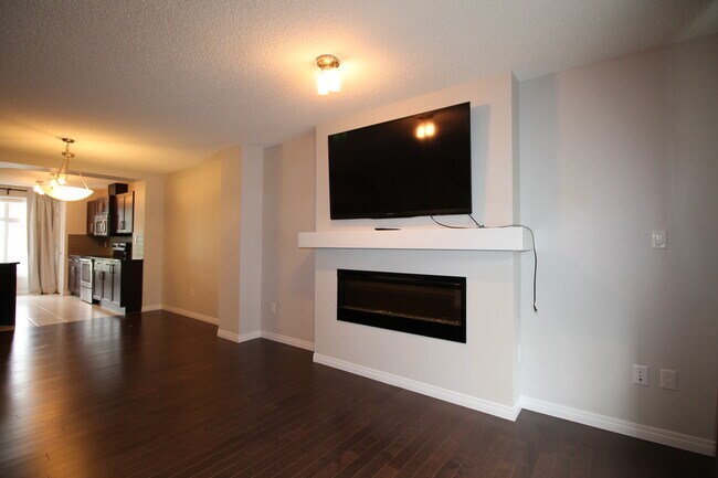 Photo du bâtiment - 9163 Shaw Way SW