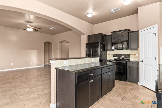 Foto del edificio - 706 W Vega Ln