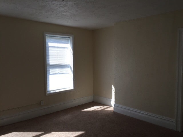 Building Photo - 211 Charles St