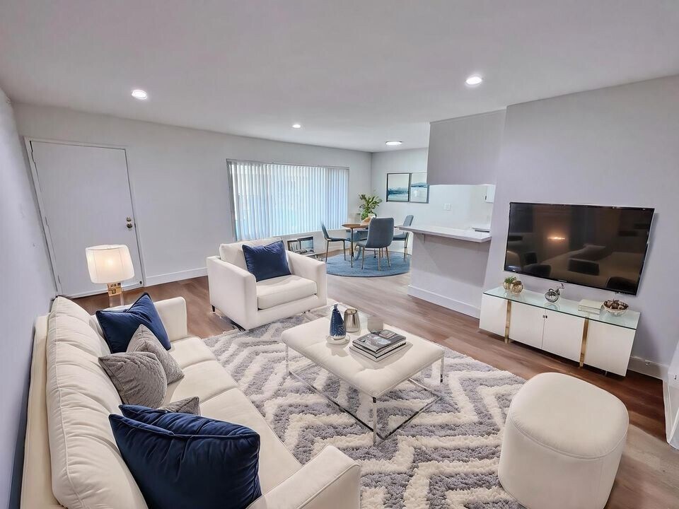 Foto principal - 5307 Sepulveda Blvd