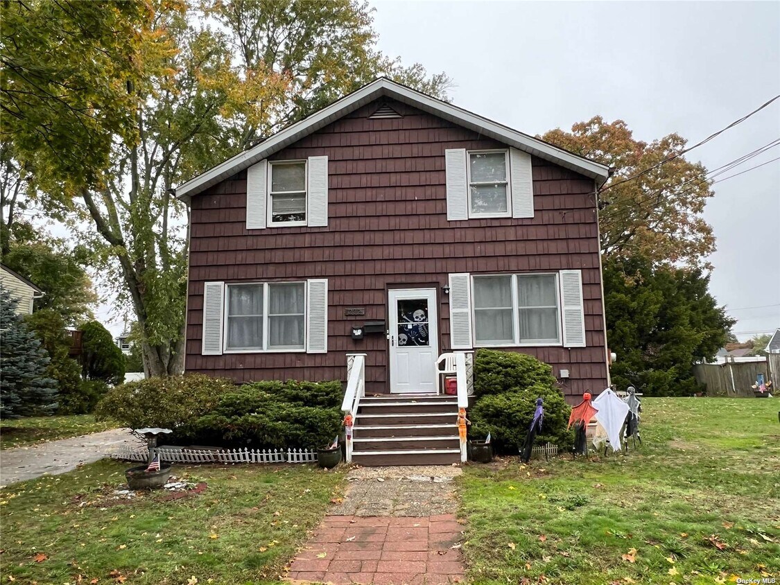 Primary Photo - 232 40th St