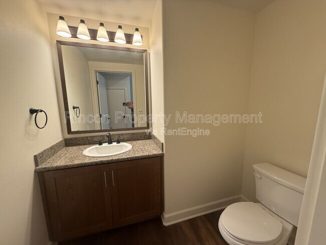 Foto del edificio - 130 N Garden St