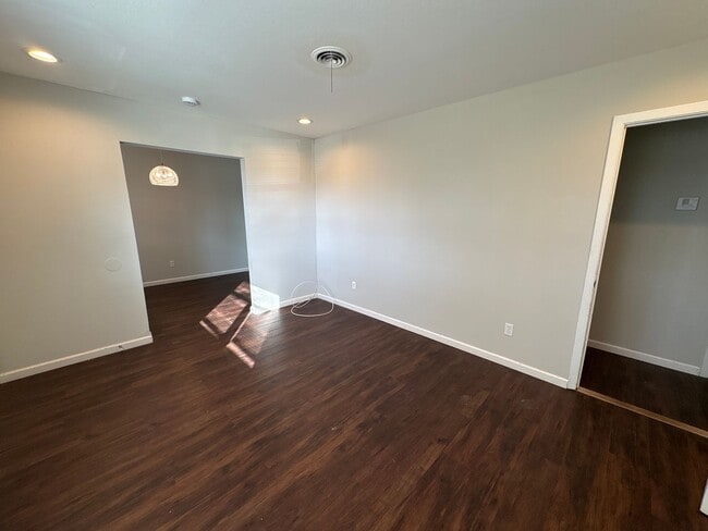 Foto del edificio - 2401 Boykin Rd