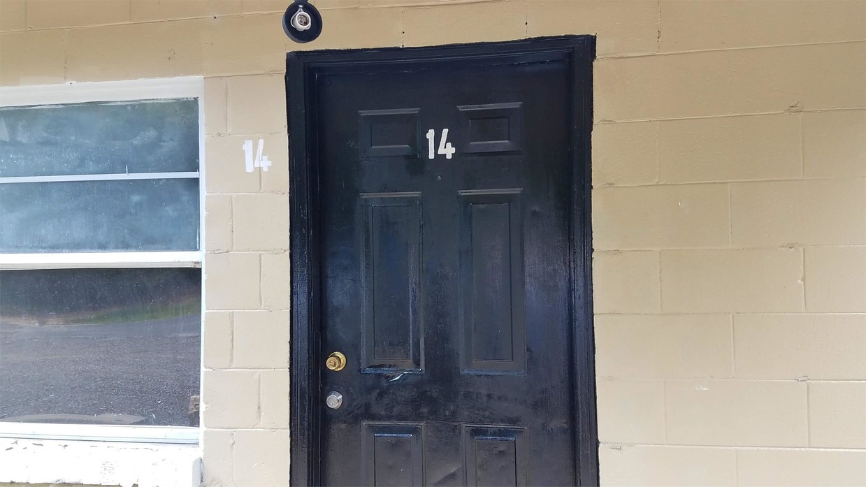 441 S Seale Rd Unit 14, Phenix City, AL 36869 Room for Rent in Phenix