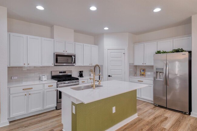 Foto del edificio - 10003 Baden Ln