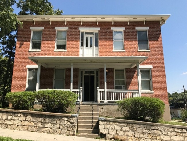 Eugene Field - Summit Place
