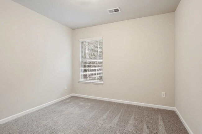 Building Photo - 305 Skipjack Ct