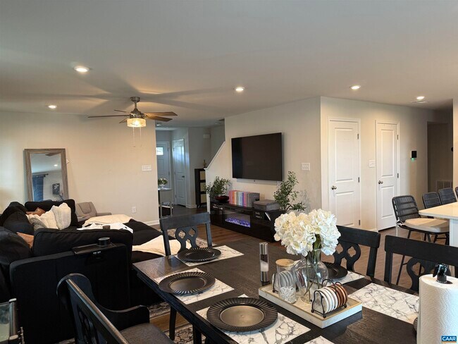 Foto del edificio - 109 Walsh Ln