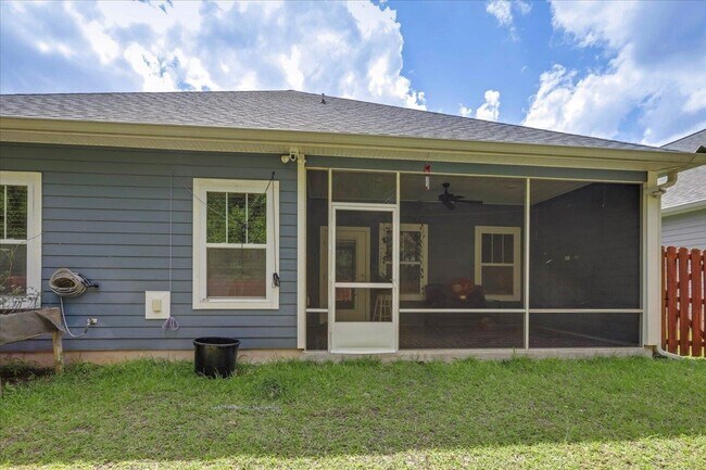 Foto del edificio - 855 Avery Park Dr