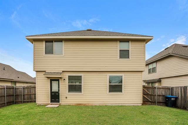 Foto del edificio - 8325 Yaupon Holly Trl