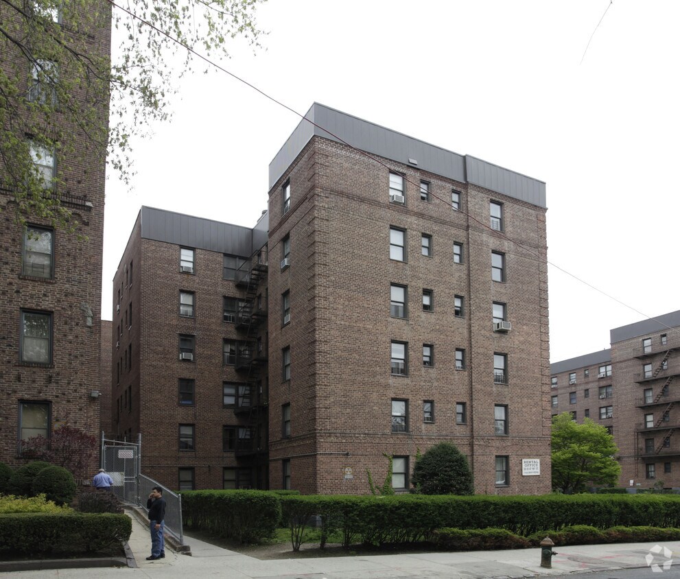 Foto del edificio - Kew Plaza