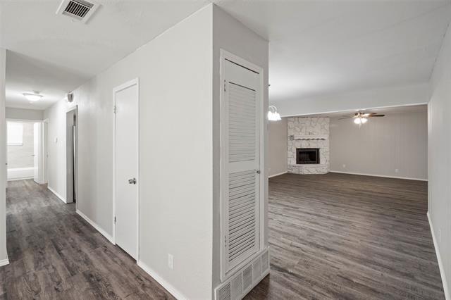 Foto del edificio - 512 NW Hillery St