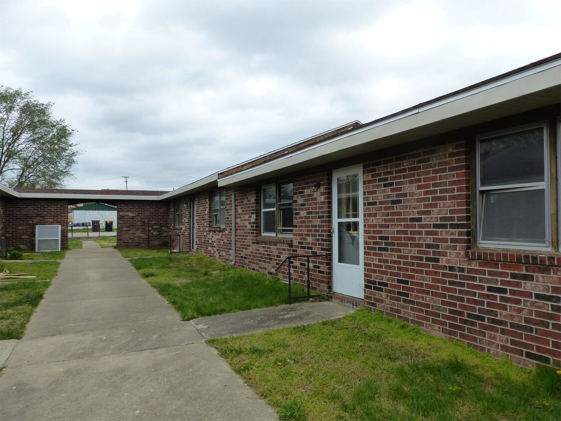 412 Lester St Unit 6, Willard, MO 65781 Apartment for Rent in Willard