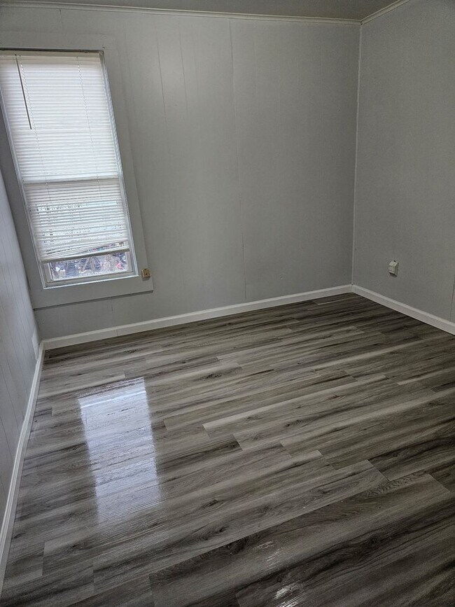 Foto del edificio - 310 W 18th St