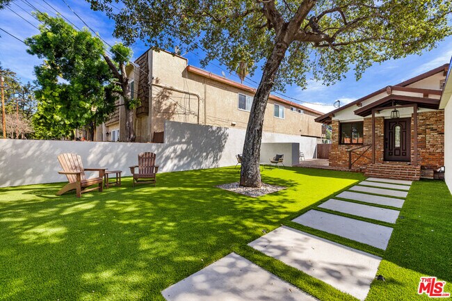 Foto del edificio - 238 Thorne St