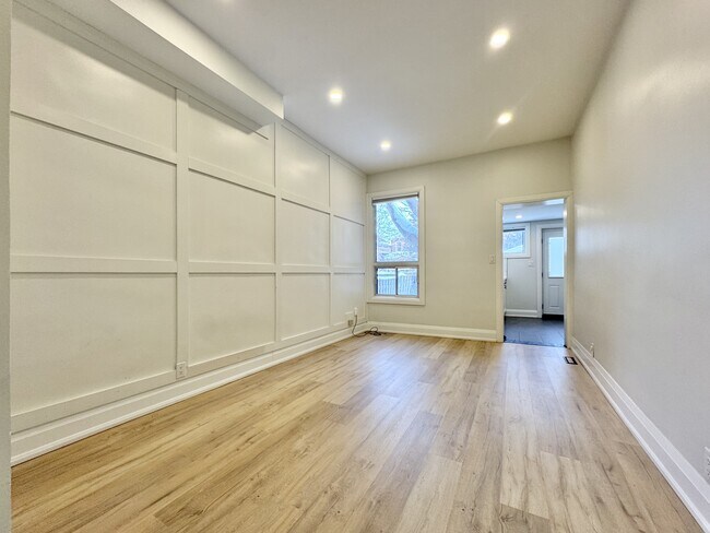 Photo du bâtiment - 97 Garfield Ave S