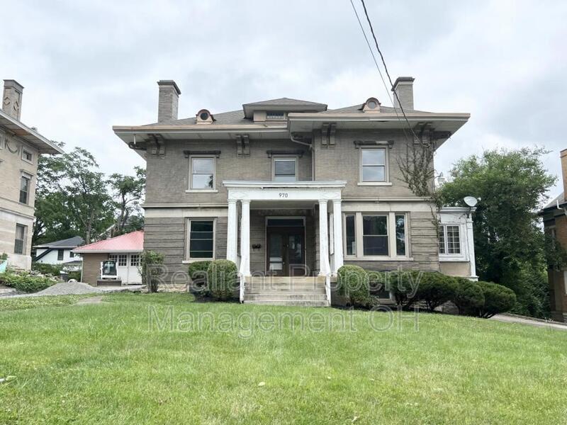 Primary Photo - 970 Dana Ave