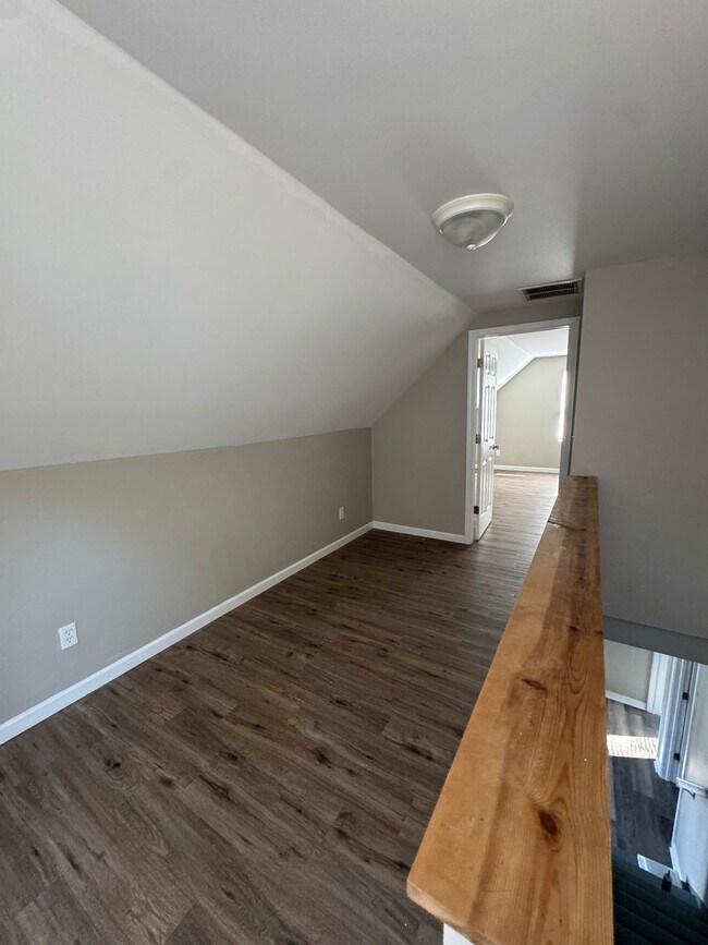 Foto del edificio - 1501 N Johnson St