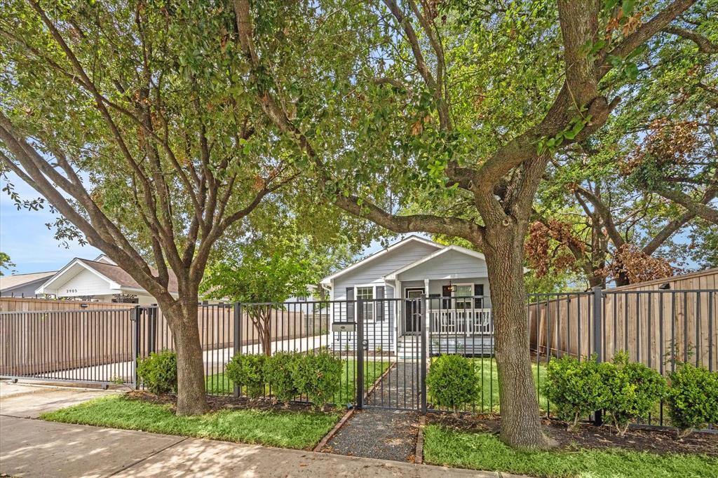Primary Photo - 3917 Billingsley St