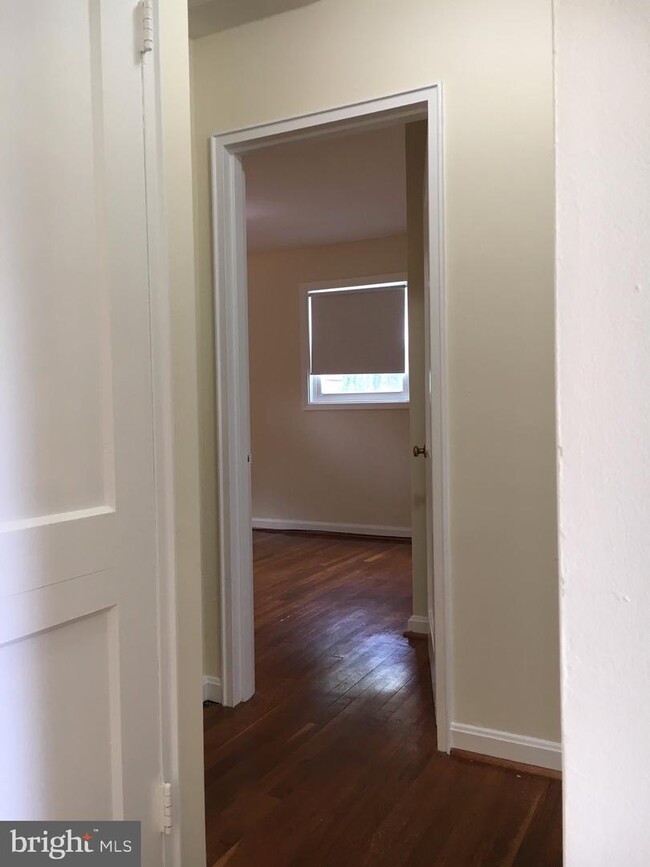 Building Photo - 4504 Glasgow Dr