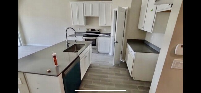 Foto del edificio - 10323 Alder Creek Ln